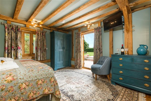 Pretty Ground Floor Bedroom